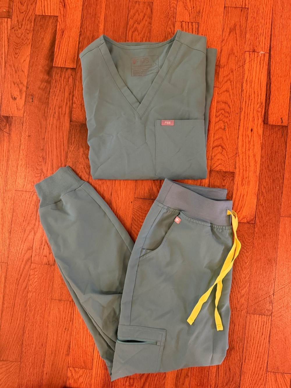 FIGS Green Scrub Set with Yellow Drawstring